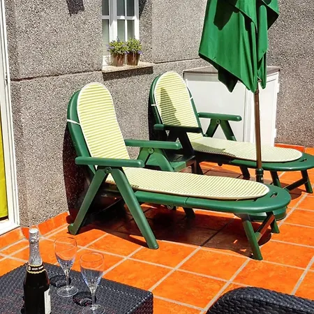 Santiago Terrace: Beachside With Wi-fi Apartment